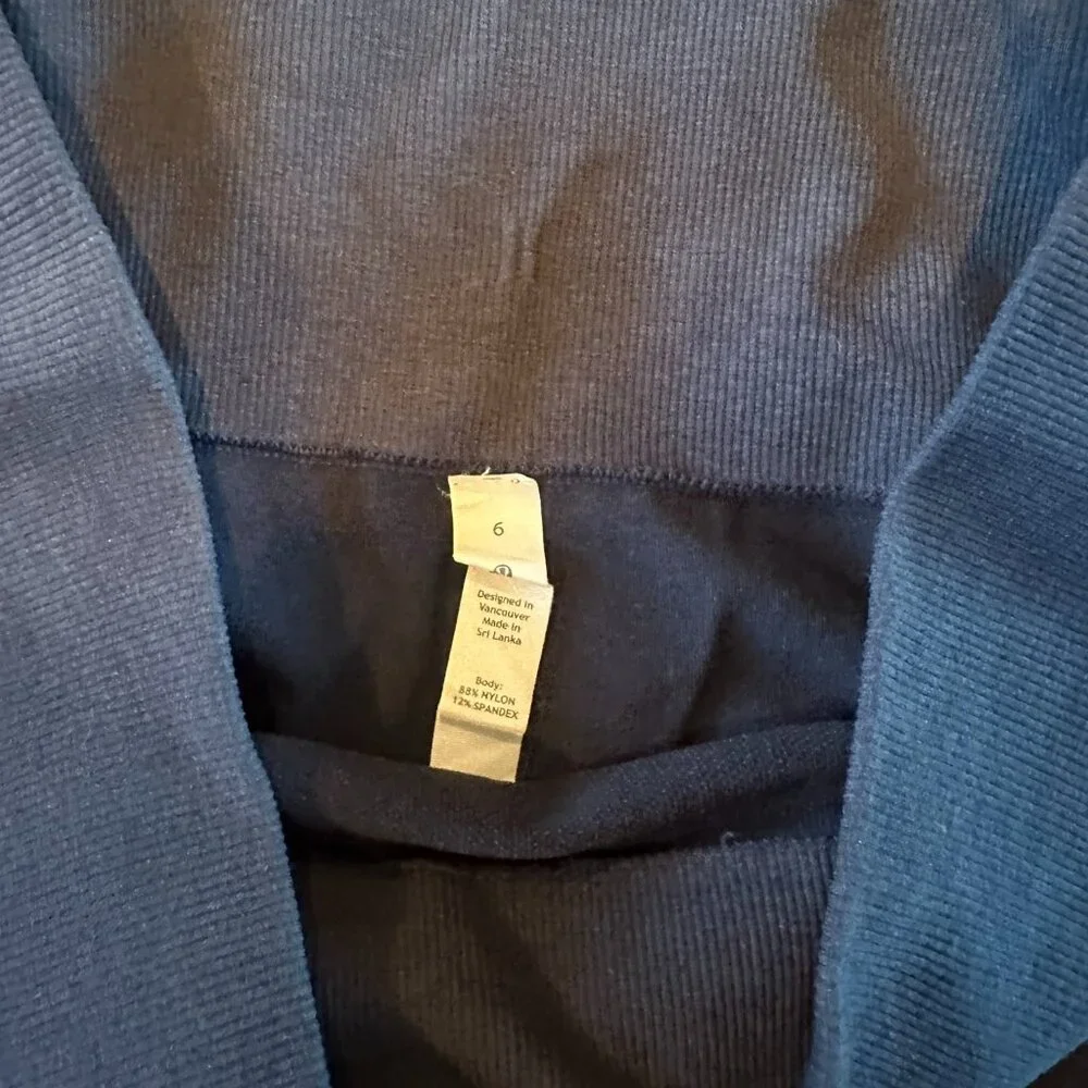 Lululemon In The Flow Crop II -Heathered Deep Navy-SIZE 6 - Picture 10 of 13